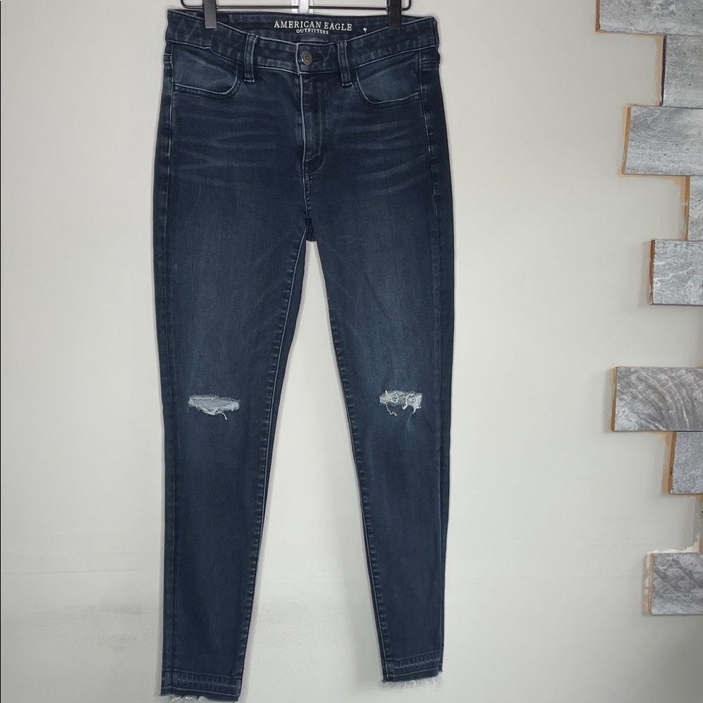 American Eagle Outfitters Women's Distressed Dark Blue Skinny Jeans